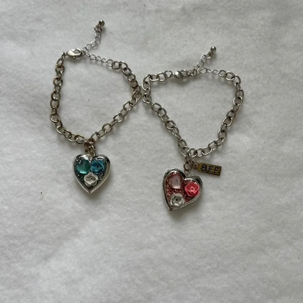 'Girls,‎ set of 2 heart shaped friendship bracelets with charms .